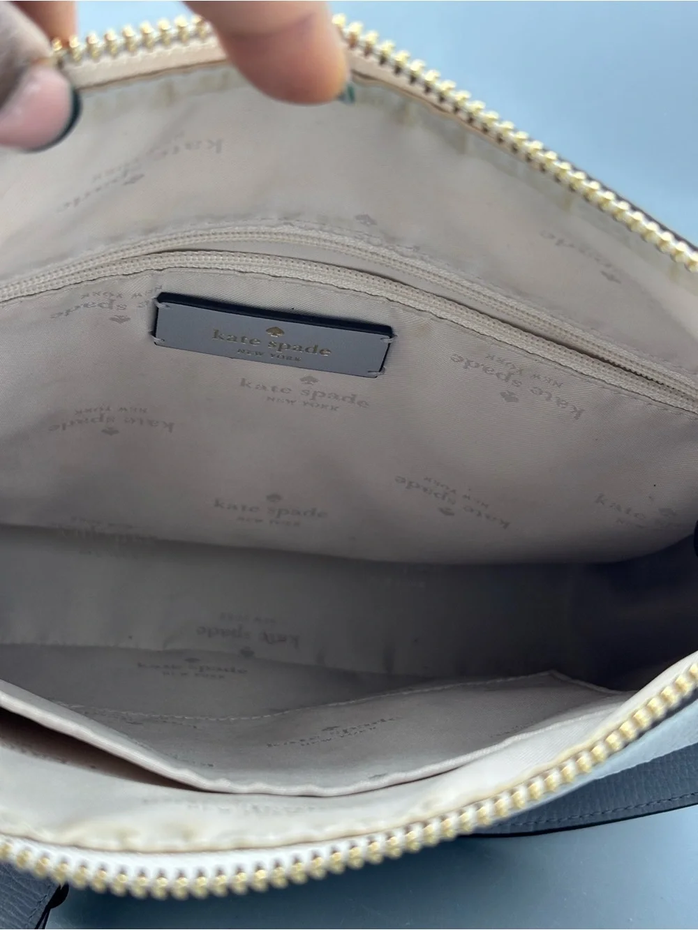 kate spade New York Pebbled Leather Crossbody Bag in Light Gray